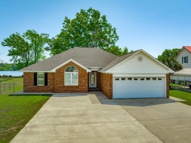 Lake Home For Sale in Summerton, South Carolina