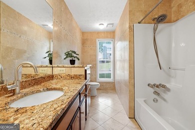 Beautifully Updated 4 bedroom, 3 Bath home with 2190 sq.ft. in a - photo 16