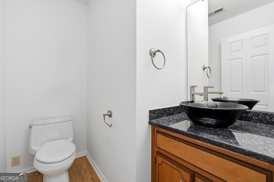 Beautifully Updated 4 bedroom, 3 Bath home with 2190 sq.ft. in a - photo 17