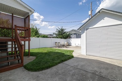 A Barnum Island beauty. This 3 Bdrm 2 Full Bath dormered raised - photo 20