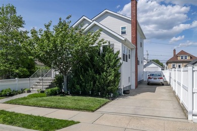 A Barnum Island beauty. This 3 Bdrm 2 Full Bath dormered raised - photo 26