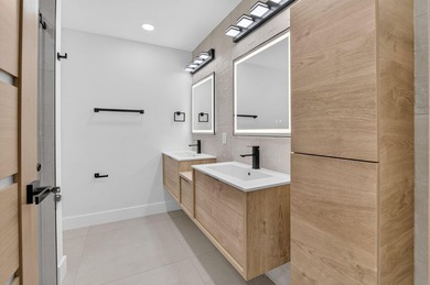 Welcome to this beautifully and completely remodeled - photo 30