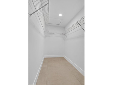 Welcome to this beautifully and completely remodeled - photo 34