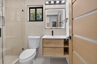 Welcome to this beautifully and completely remodeled - photo 36