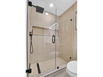 Welcome to this beautifully and completely remodeled - photo 37