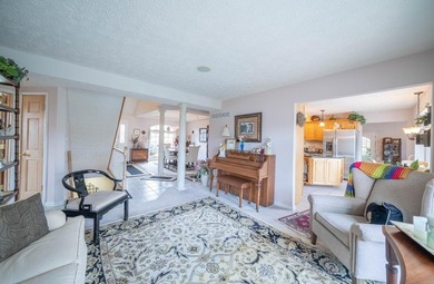 Enjoy peaceful outdoor surroundings all within minutes from - photo 42