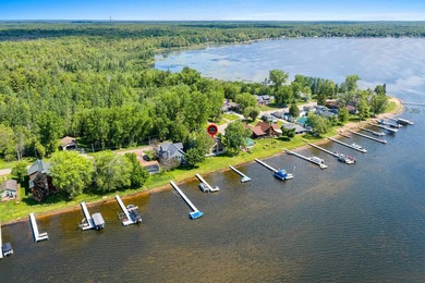 Spectacular waterfront property with approximately 100ft of - photo 14