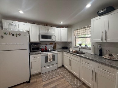 Lake Condo For Sale in Sunrise, Florida