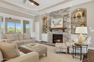 Stunning, free-flowing open-concept residence offering refined - photo 8
