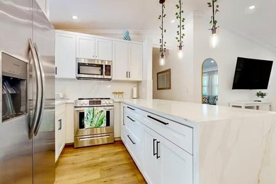 Discover this beautiful 4 Beds 2 Baths, fully remodeled house - photo 8
