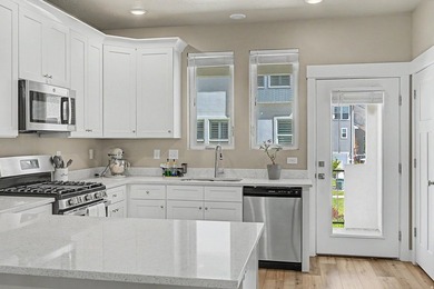 Ask About Seller-Paid Buydown Options. MOTIVATED SELLER! Welcome - photo 1