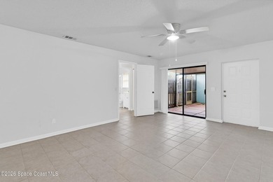Welcome to Sweet Home Sebastian Lakes! Very clean 1st floor - photo 5