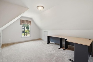 Immaculate and thoughtfully designed, this four sided brick - photo 25