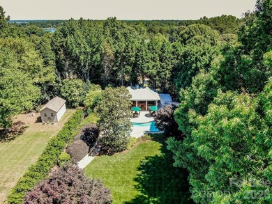 Welcome to 19568 Meta Rd, in popular Diane Shores, a waterfront - photo 34