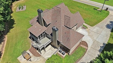 Immaculate and thoughtfully designed, this four sided brick - photo 42