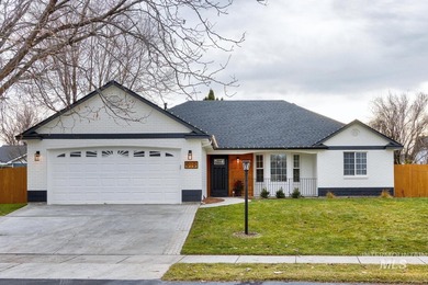 Lake Lowell Home For Sale in Nampa Idaho