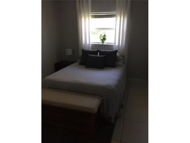 INVESTOR SPECIAL!! Charming and Bright 2bed/1bath Unit in - photo 11