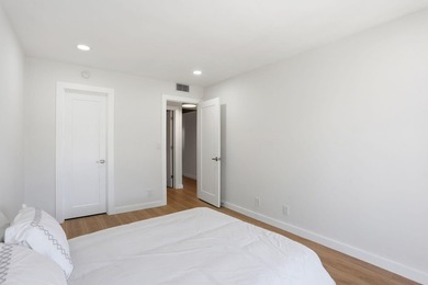 Welcome to this beautifully fully renovated 2-bedroom - photo 13