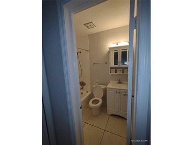 INVESTOR SPECIAL!! Charming and Bright 2bed/1bath Unit in - photo 15
