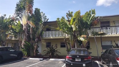 INVESTOR SPECIAL!! Charming and Bright 2bed/1bath Unit in - photo 23