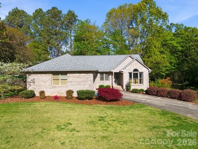 Welcome to 406 Vincent Court, nestled in the desirable Corbin - photo 4