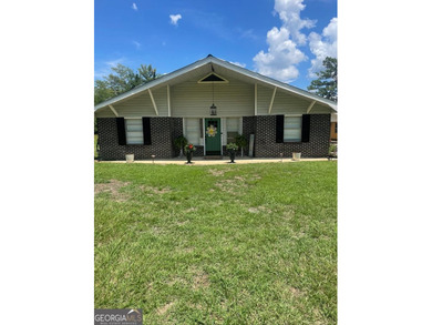 Lake Seminole Home Sale Pending in Donalsonville Georgia