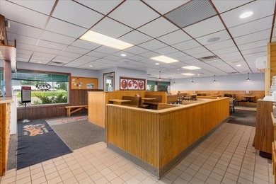 Here's your chance to own a versatile commercial property in a - photo 6
