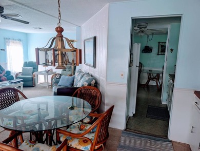 1979 Barrington with 1200 SF, includes 2 bedroom, 2 full baths - photo 8