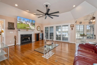 PRICED UNDER COMPS- Do not miss this great buy on Lay Lake. This - photo 20