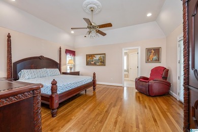 PRICED UNDER COMPS- Do not miss this great buy on Lay Lake. This - photo 38