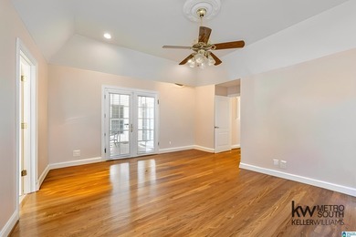 PRICED UNDER COMPS- Do not miss this great buy on Lay Lake. This - photo 39