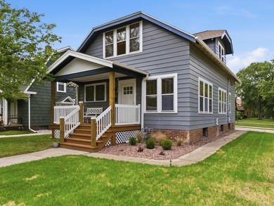 Do You Suffer From Old House Love?Knees get weak at the sight of - photo 2