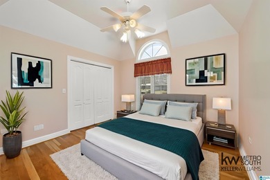 PRICED UNDER COMPS- Do not miss this great buy on Lay Lake. This - photo 46