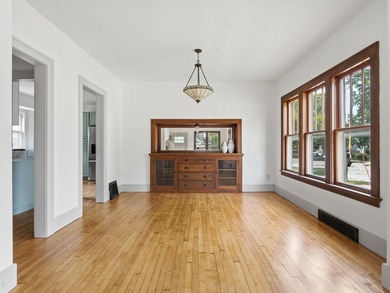 Do You Suffer From Old House Love?Knees get weak at the sight of - photo 7