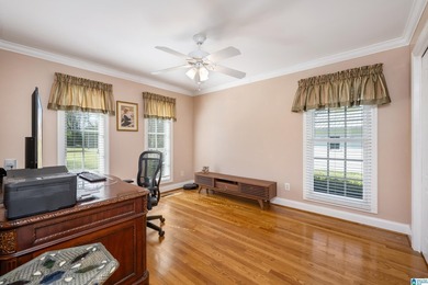 PRICED UNDER COMPS- Do not miss this great buy on Lay Lake. This - photo 50