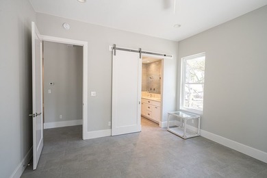 Royal Oaks is a bay-front community with - photo 18