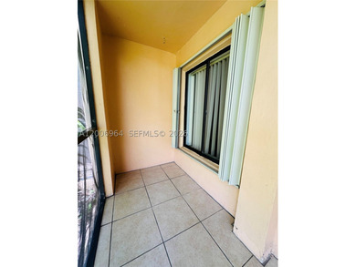 Highly sought-after Horizons West FIRST FLOOR 1 bedroom / 1.5 - photo 20