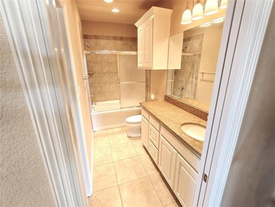 Experience the perfect blend of luxury, convenience, and - photo 25
