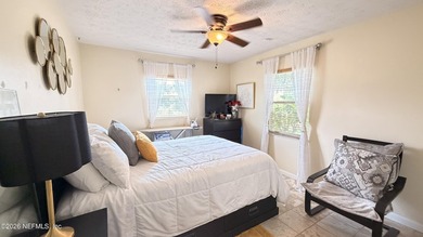 Experience the ultimate natural LAKEFRONT LIFESTYLE in a - photo 31