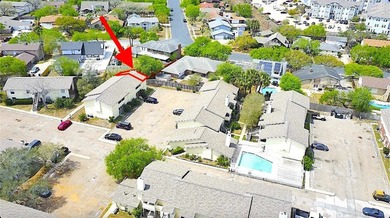 This remodeled second floor condo features, 2 bedrooms, 2 full - photo 3