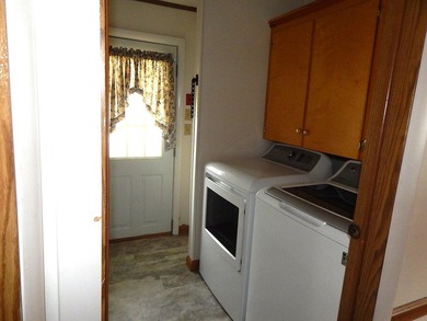 1986 Zimmer Duke mobile home in Fairview Estates 55+ community - photo 6