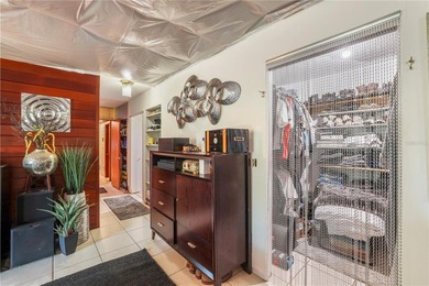 Rare opportunity to restore a one-of-a-kind mid-century modern - photo 12