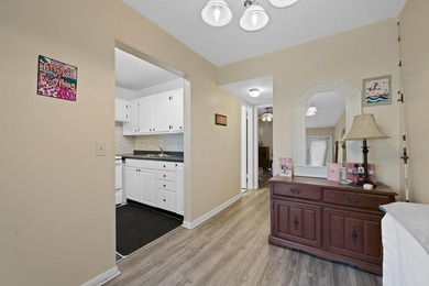 First-floor, easy-access 1-bedroom, 1-bathroom condo located in - photo 13