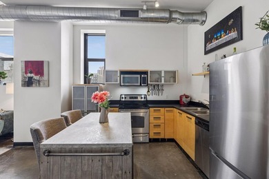 Don't miss this opportunity to immerse yourself in Downtown St - photo 4