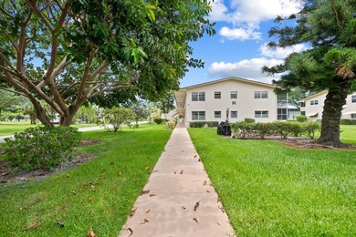 First-floor, easy-access 1-bedroom, 1-bathroom condo located in - photo 18