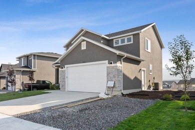 PLAN: Pineview(2)2800. Sample @ Coming Soon. PHOTO: - photo 3