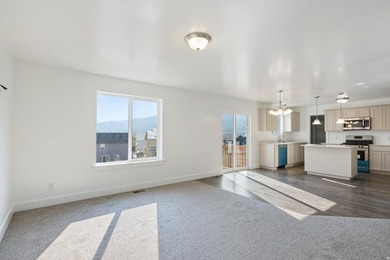 PLAN: Pineview(2)2800. Sample @ Coming Soon. PHOTO: - photo 8