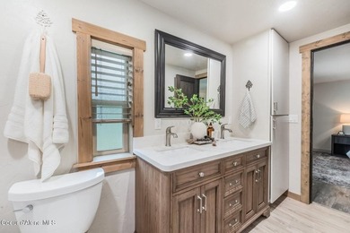 Two beautifully remodeled residences. Nearly five private acres - photo 29