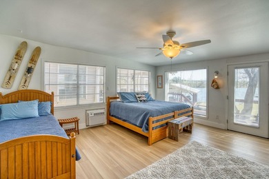Welcome to 110 Bluebonnet Circle and experience lake living at - photo 32