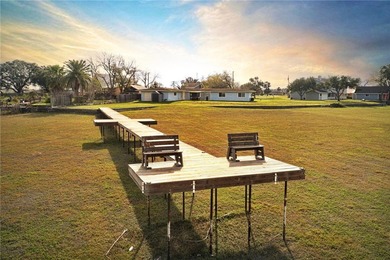 IMPROVED PRICE!! Escape the city and enjoy lake life in this - photo 4